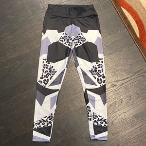 SHEIN Atheltic ice leopard Leggings
